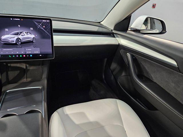 Photo of 2023 Pearl White Multi-Coat Tesla Model 3