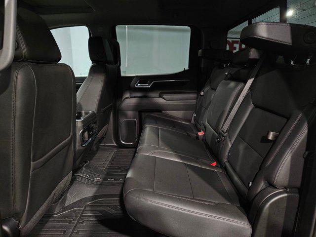 Photo of 2023 Summit White GMC Sierra 1500