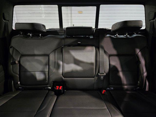 Photo of 2023 Summit White GMC Sierra 1500