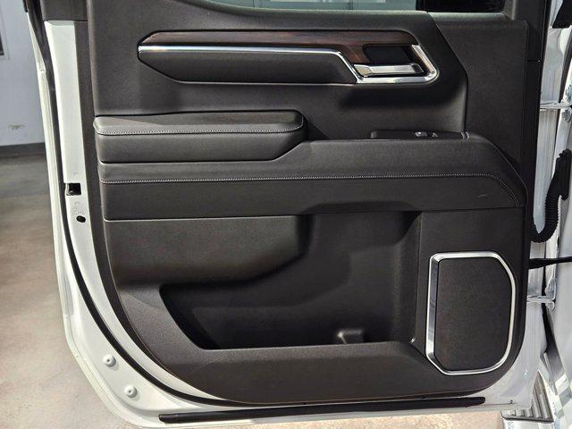 Photo of 2023 Summit White GMC Sierra 1500