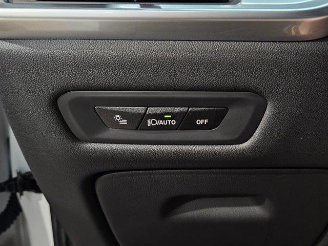 Photo of 2024 Alpine White BMW X5