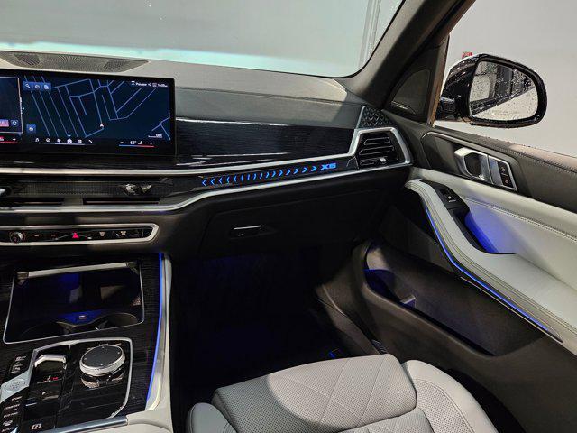 Photo of 2024 Alpine White BMW X5