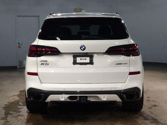 Photo of 2024 Alpine White BMW X5