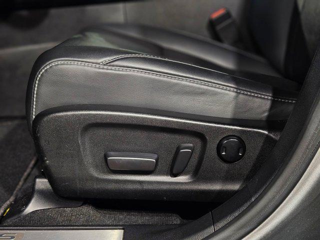Photo of 2022 Atomic Silver Lexus RX 450h