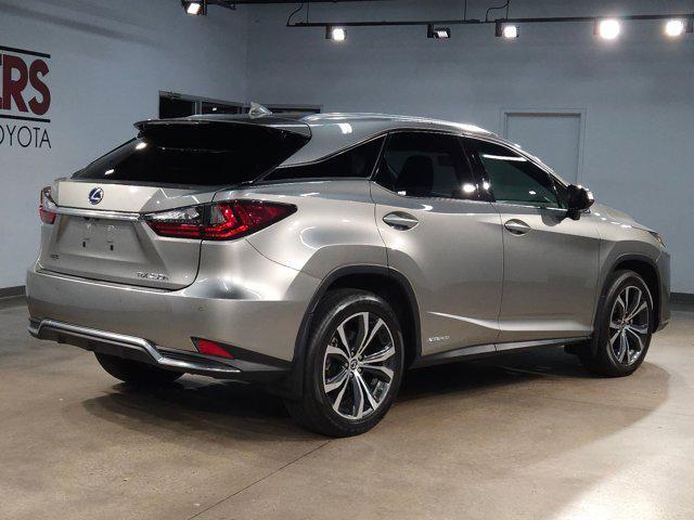 Photo of 2022 Atomic Silver Lexus RX 450h