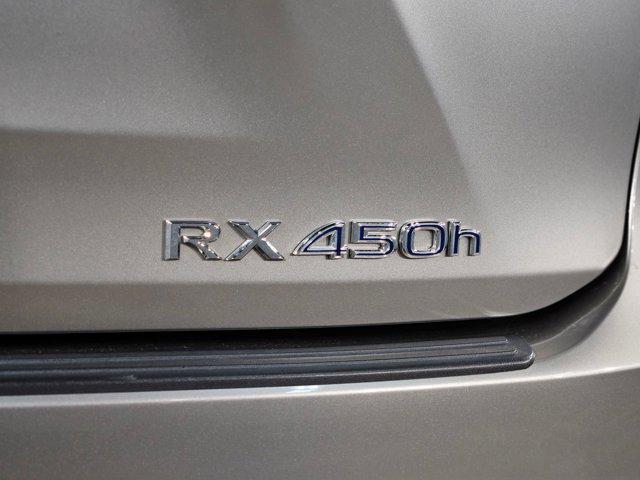 Photo of 2022 Atomic Silver Lexus RX 450h