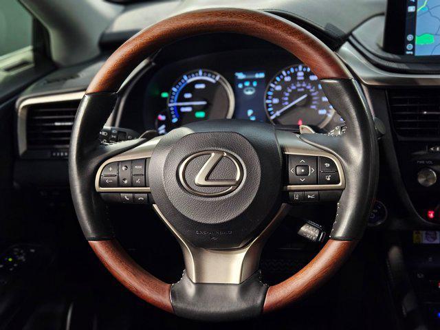 Photo of 2022 Atomic Silver Lexus RX 450h