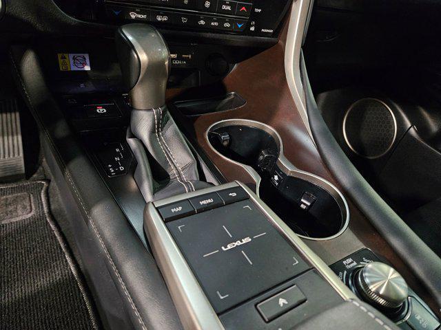 Photo of 2022 Atomic Silver Lexus RX 450h