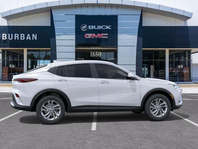 Photo of 2026 Summit White Buick Envista