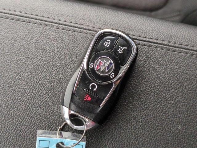 Photo of 2022 Sapphire Metallic Buick Encore GX