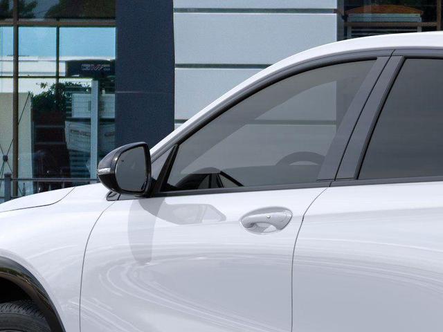 Photo of 2026 Summit White Buick Envista