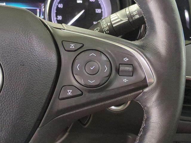 Photo of 2020 Summit White Buick Envision