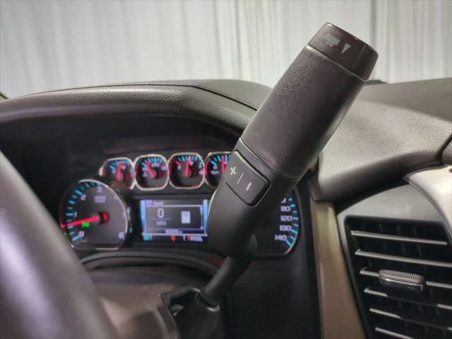 Photo of 2019 Summit White GMC Yukon XL