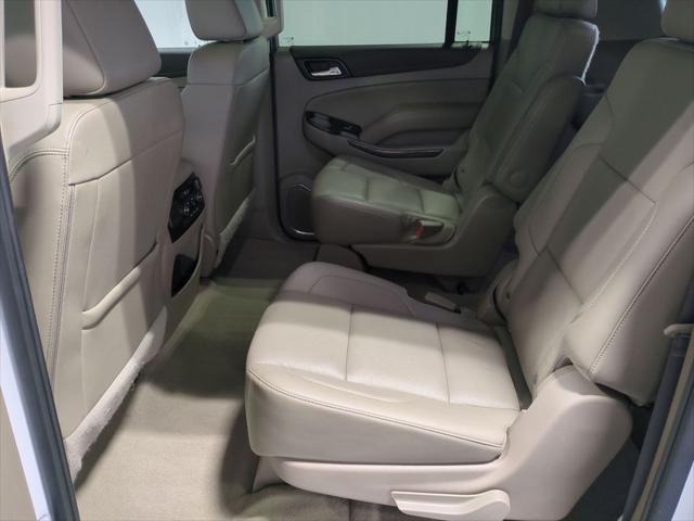 Photo of 2019 Summit White GMC Yukon XL
