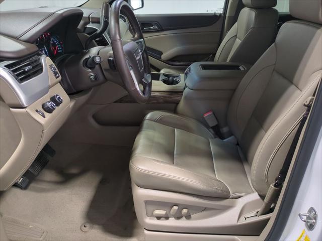 Photo of 2019 Summit White GMC Yukon XL