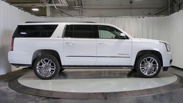 Photo of 2019 Summit White GMC Yukon XL