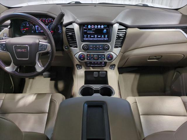 Photo of 2019 Summit White GMC Yukon XL