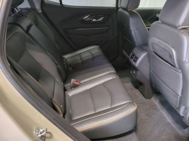 Photo of 2022 Desert Sand Metallic GMC Terrain