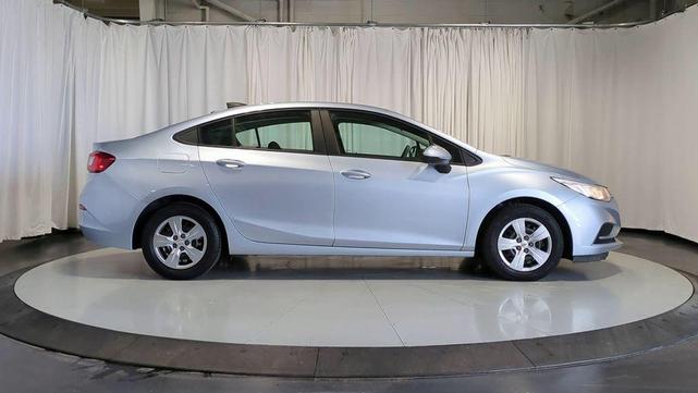 Photo of 2017 Arctic Blue Metallic Chevrolet Cruze