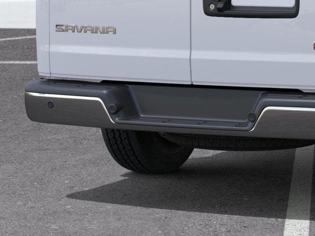 Photo of 2025 Summit White GMC Savana 2500