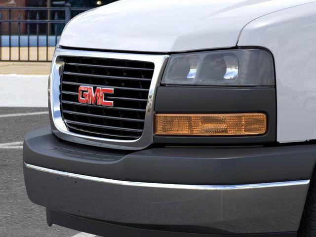 Photo of 2025 Summit White GMC Savana 2500