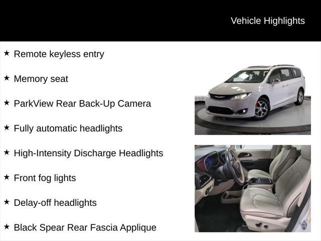 Photo of 2020 Bright White Clearcoat Chrysler Pacifica