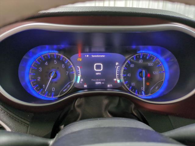 Photo of 2020 Bright White Clearcoat Chrysler Pacifica