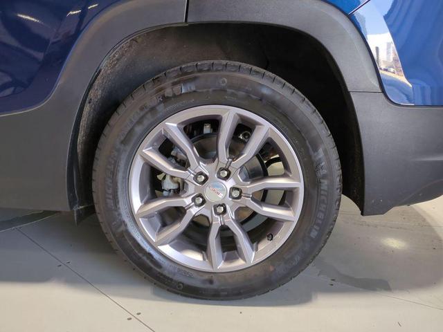 Photo of 2022 Marine Metallic GMC Terrain