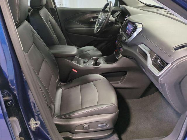 Photo of 2022 Marine Metallic GMC Terrain