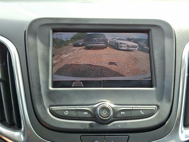 Photo of 2022 Summit White Chevrolet Equinox