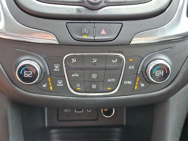 Photo of 2022 Summit White Chevrolet Equinox