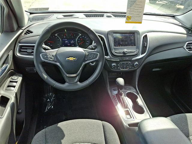 Photo of 2022 Summit White Chevrolet Equinox