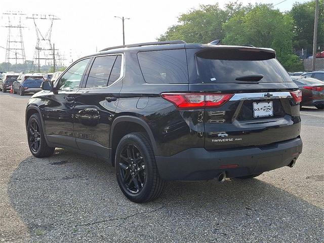 Photo of 2020 Mosaic Black Metallic Chevrolet Traverse