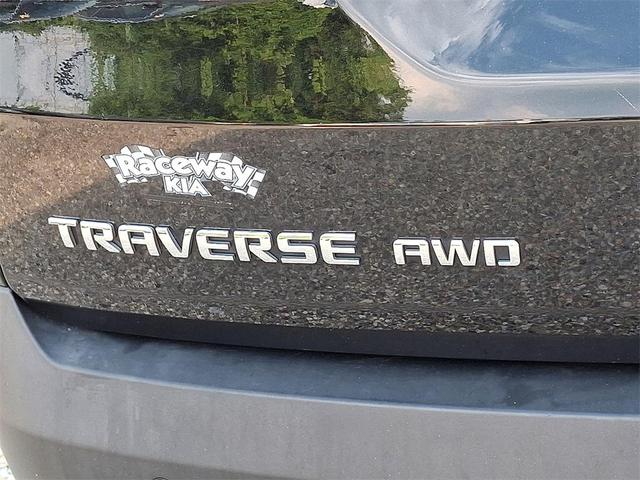 Photo of 2020 Mosaic Black Metallic Chevrolet Traverse