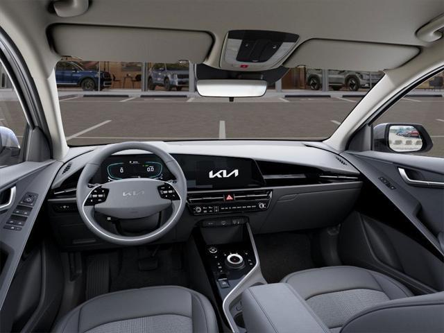 Photo of 2024 Snow White Pearl Kia Niro Plug-In Hybrid