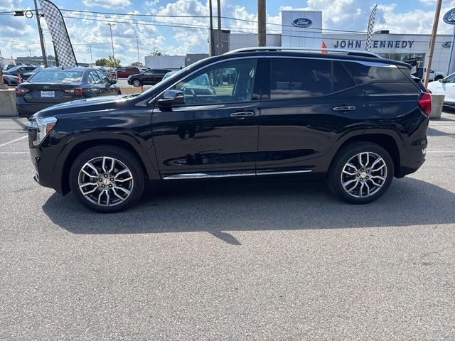 Photo of 2022 Ebony Twilight Metallic GMC Terrain