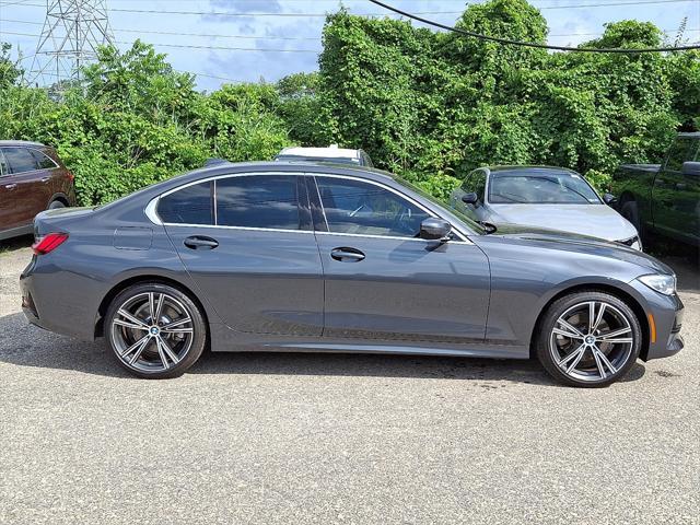 Photo of 2022 Mineral Grey Metallic BMW 330
