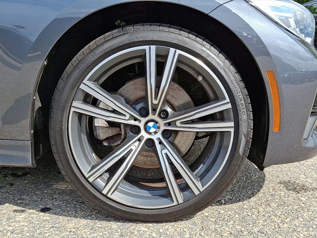 Photo of 2022 Mineral Grey Metallic BMW 330
