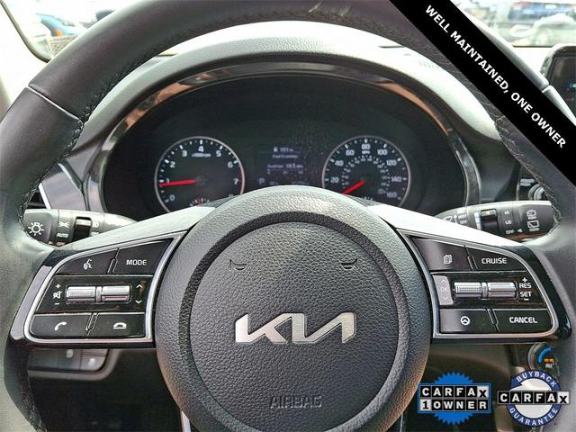 Photo of 2022 Dark Ocean Blue Kia Seltos