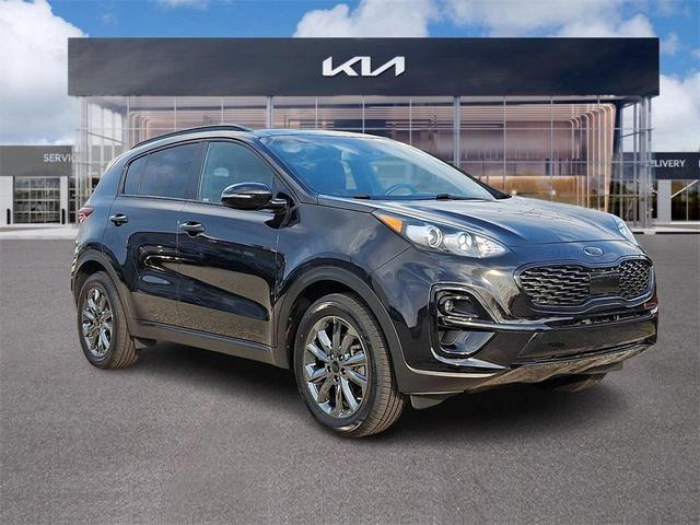 Photo of 2022 Black Cherry Pearl Kia Sportage