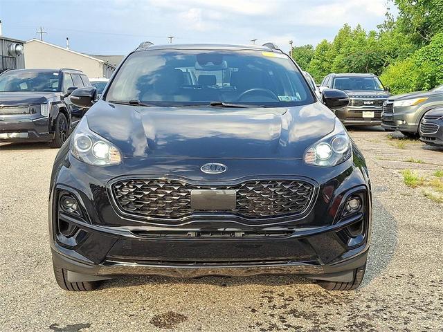 Photo of 2022 Black Cherry Pearl Kia Sportage