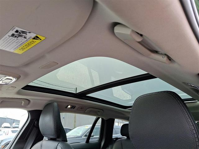 Photo of 2020 Blue Volvo V60 Cross Country