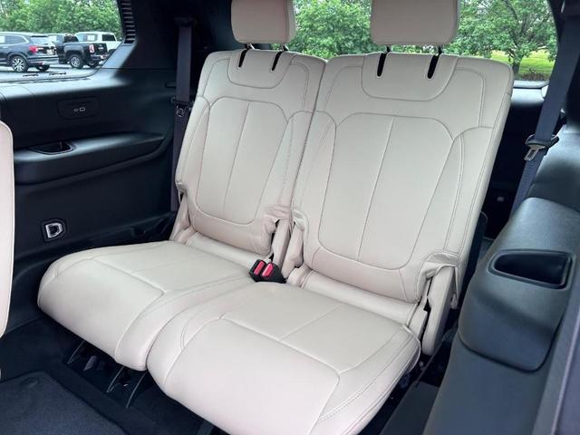 Photo of 2025 Bright White Clearcoat Jeep Grand Cherokee L