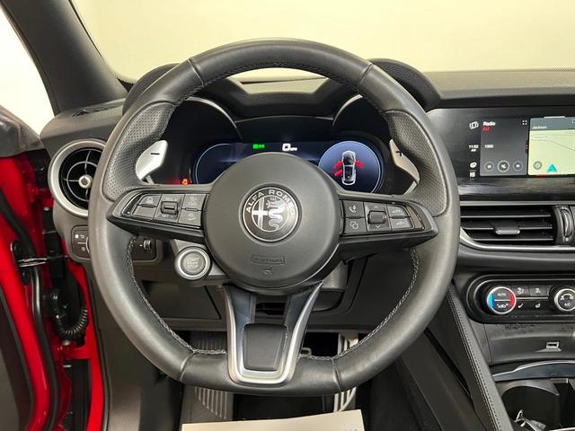 Photo of 2024 Rosso Alfa Romeo Stelvio