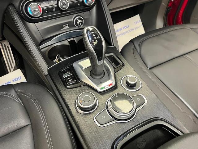 Photo of 2024 Rosso Alfa Romeo Stelvio