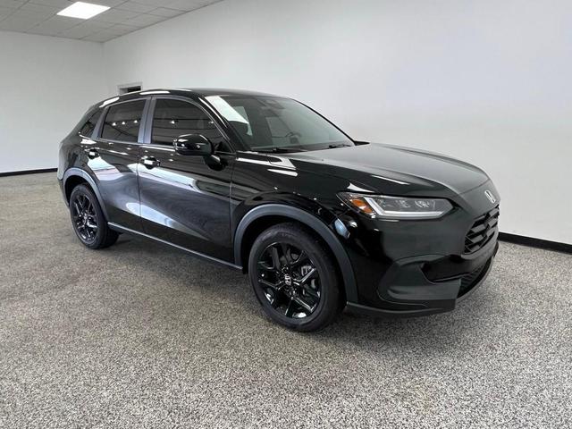 Photo of 2024 Crystal Black Pearl Honda HR-V