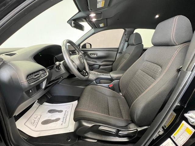 Photo of 2024 Crystal Black Pearl Honda HR-V