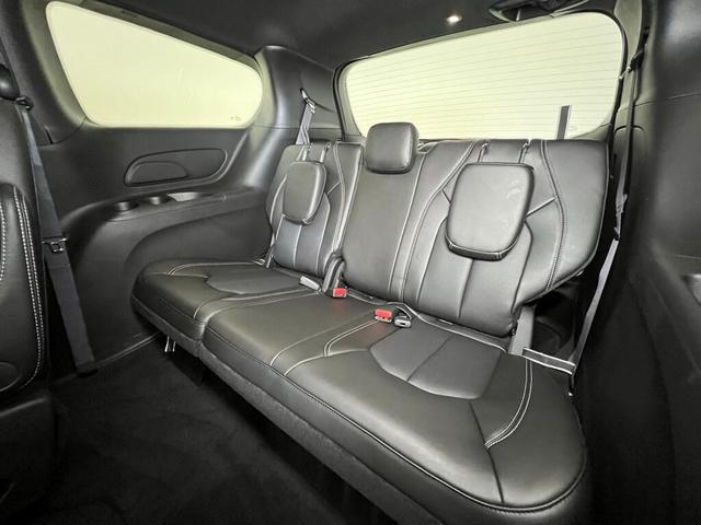 Photo of 2025 Bright White Chrysler Pacifica