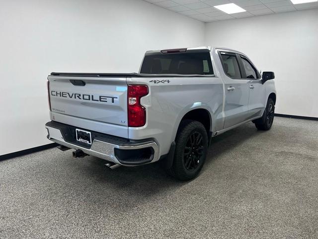 Photo of 2021 Silver Ice Metallic Chevrolet Silverado 1500