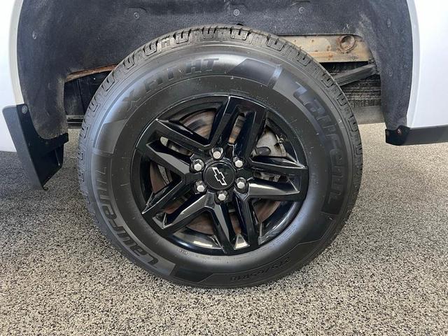 Photo of 2019 White Chevrolet Silverado 1500